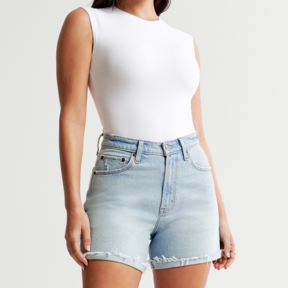 Abercrombie & Fitch Pants - Abercrombie & Fitch Dad Shorts
